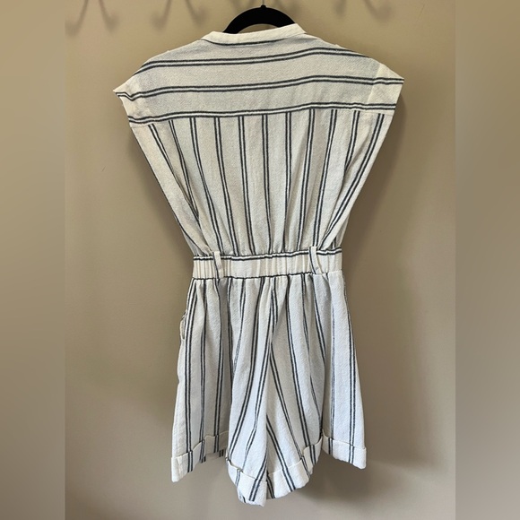 Zara ivory blue XS  stripe cotton Rustic cap sleeve boxy button down romper - Picture 2 of 8